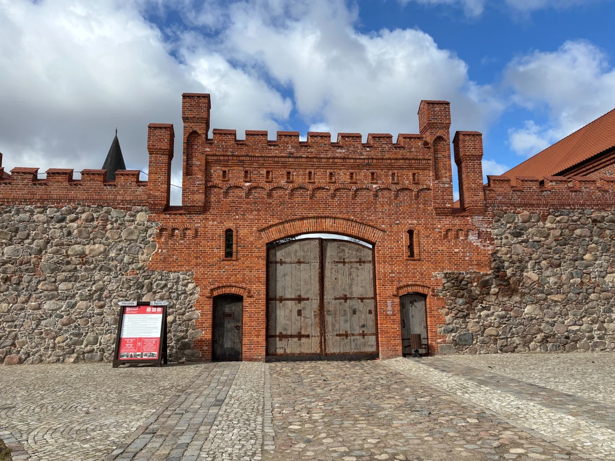 Из Калининграда — к замкам Нойхаузен, Шаакен и Нессельбек — фото 2